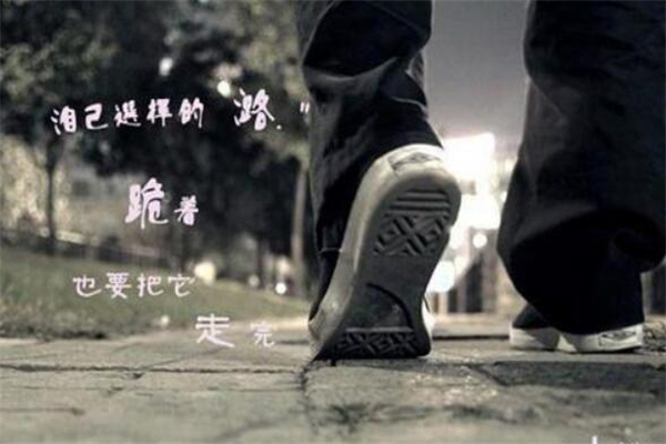 水中潜艇消灭敌人之谜