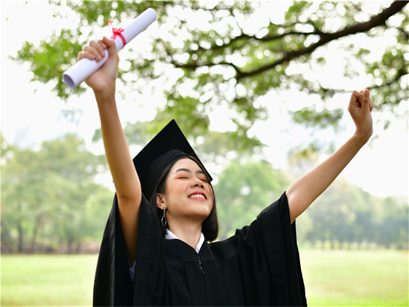 爱因斯坦的复仇:新几何量子学