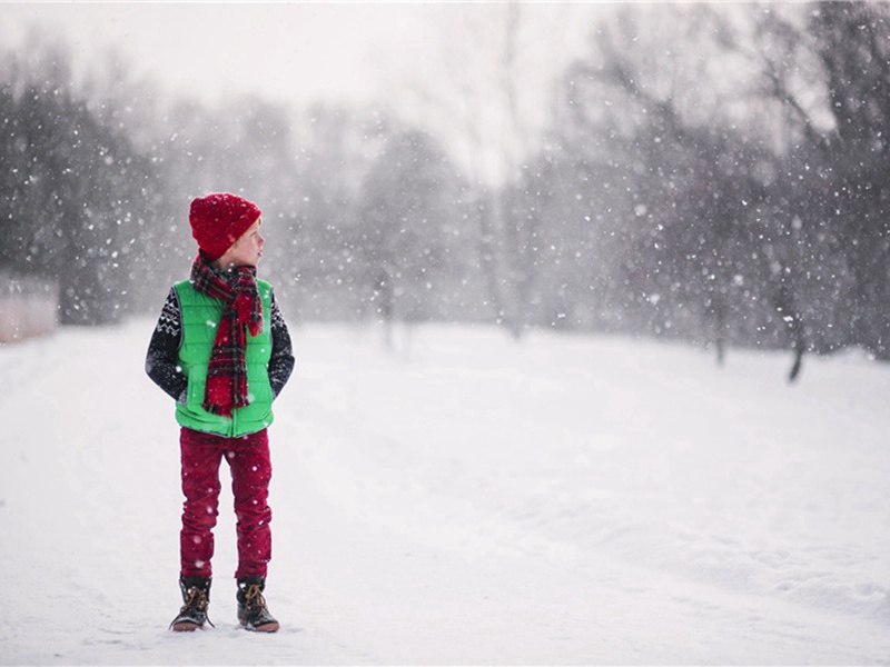 暗红造句,用暗红怎么造句子(144句)