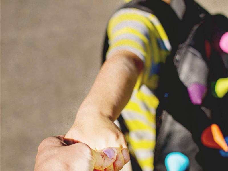 重山峻岭造句,用重山峻岭怎么造句子(25句)