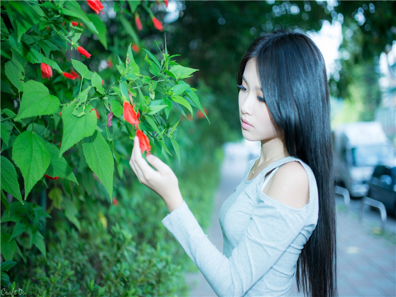 为什么有了我,他还要看AV打手枪