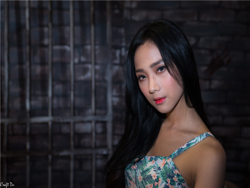 为什么美女总是配猪头