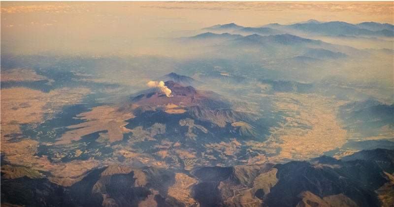 最大的破火山口-阿苏山