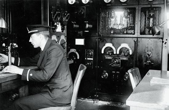 无线电广播的发明（1906年）-在远方,我能听到你的声音