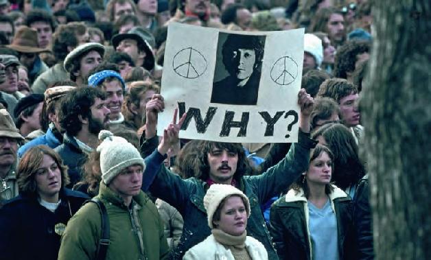 1980年12月8日约翰·列侬纽约遇害
