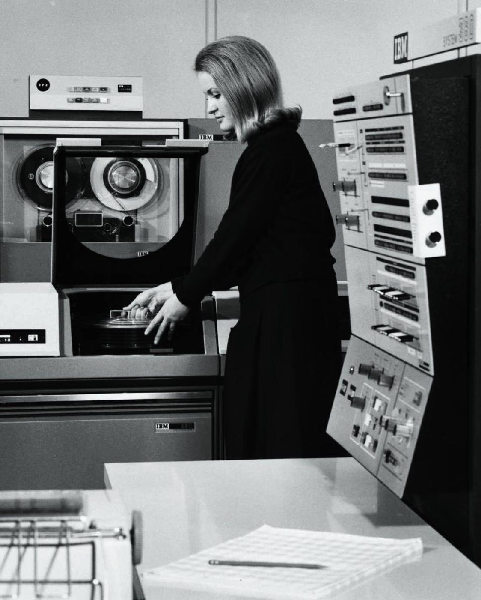 IBM360的发明（1964年4月7日）-第三代电脑在豪赌中亮相