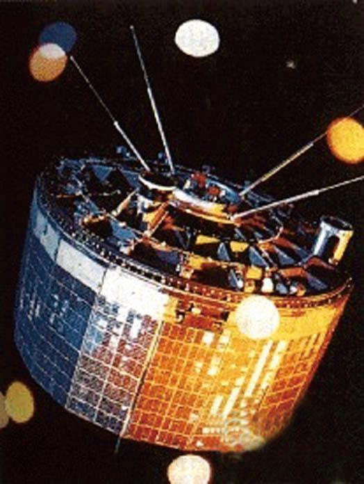 第一颗气象卫星（1960年4月1日）-看云识天气